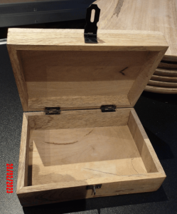 Boite en manguier (ouverte)