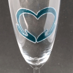 Verre à pied gravé et peint